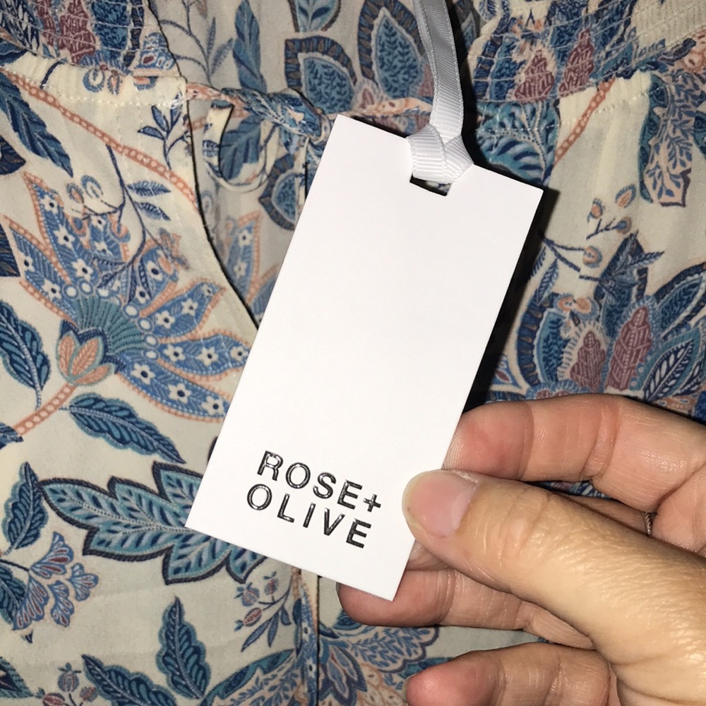 ✅Rose + Olive Blouse - Picture 7 of 8